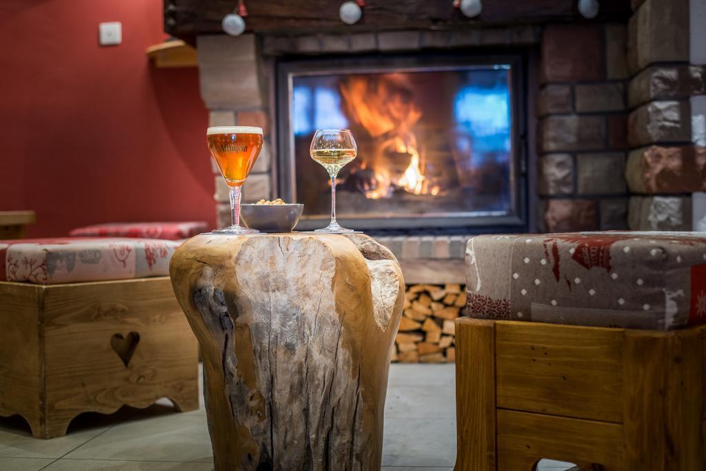 Logis Hotel Le Vetine Ле-Вальтен Екстер'єр фото
