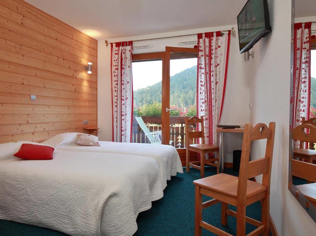 Logis Hotel Le Vetine Ле-Вальтен Екстер'єр фото